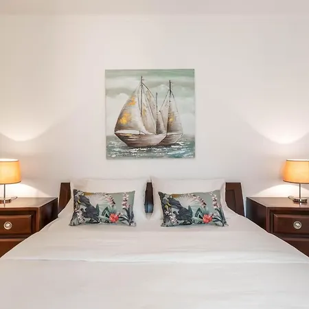 Sea Coast House *